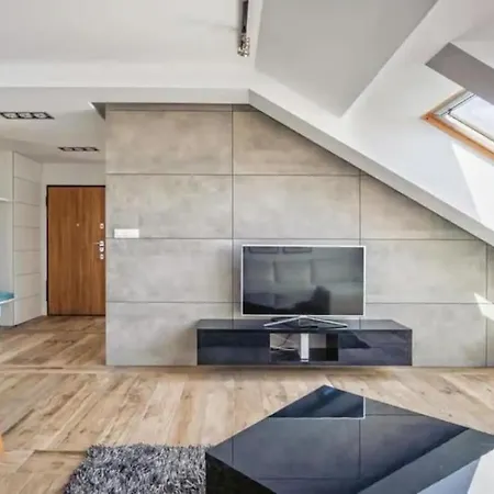 Close-golden - Cozy And Bright - Great Location &swietej Barbary Apartmán *